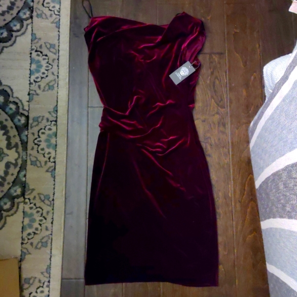 Vince Camuto | Dresses | Dark Red 